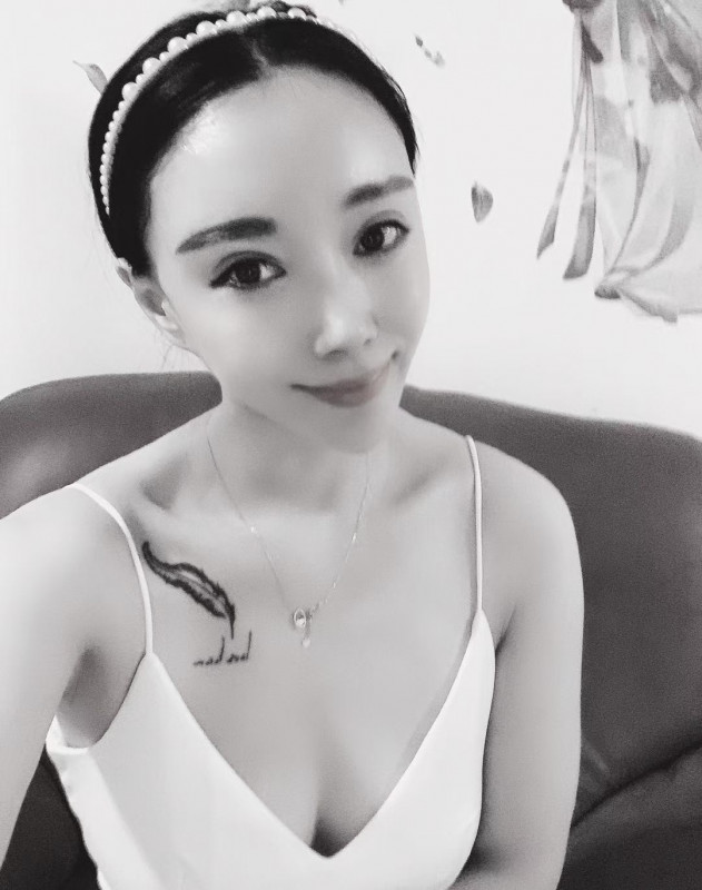 松江本帮菜妹子